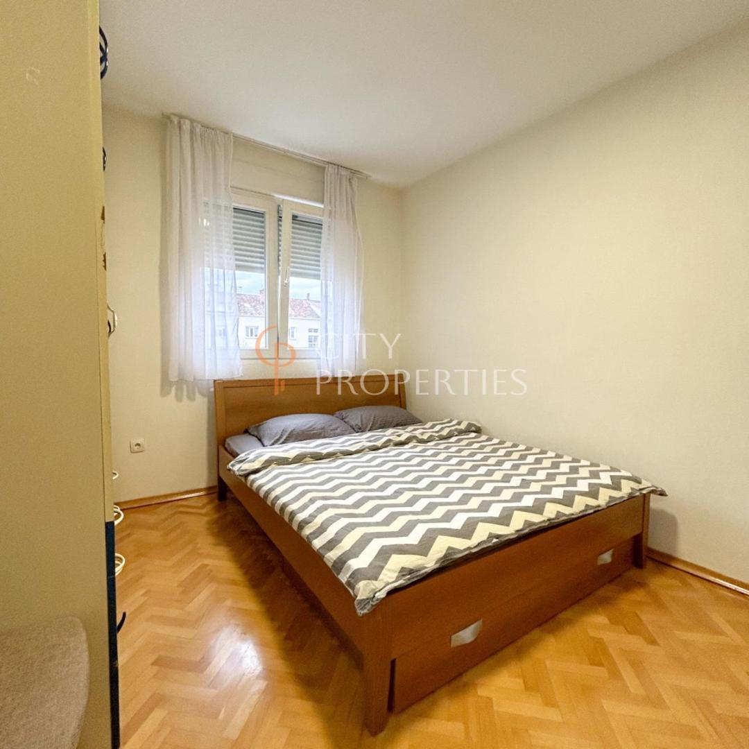 Charming And Lovely Apartment In Podgorica Center Luaran gambar